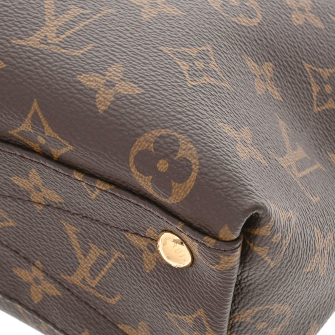 Louis Vuitton V tote