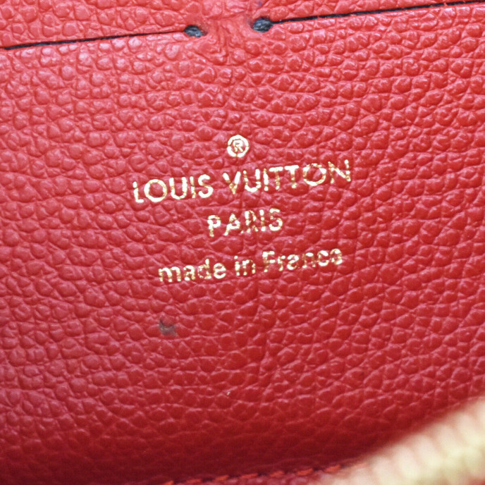 Louis Vuitton Zippy wallet