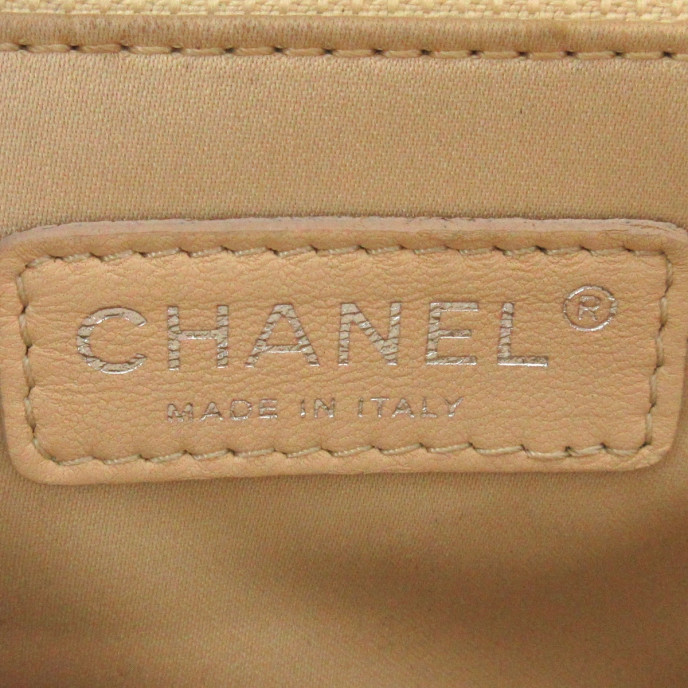 Chanel GST (Grand shopping Tote) Beige