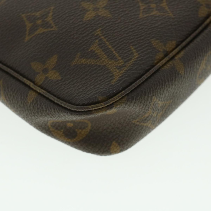 Louis Vuitton Pochette accessoires