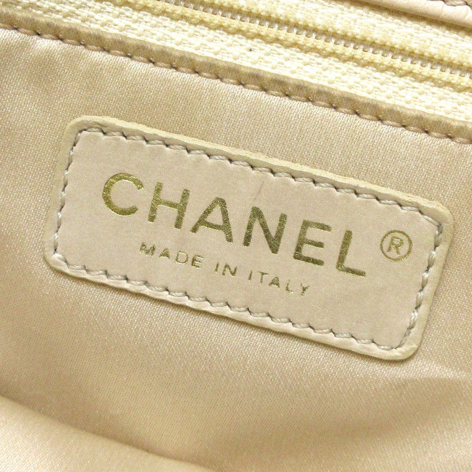 Chanel GST (Grand shopping Tote) Beige Bag