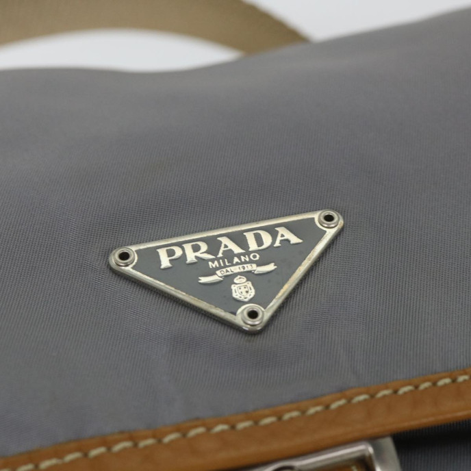 Prada Vela