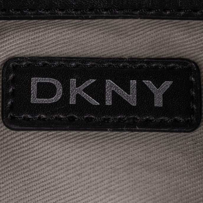DKNY Bags - Page 2 of 3 - Europa Art