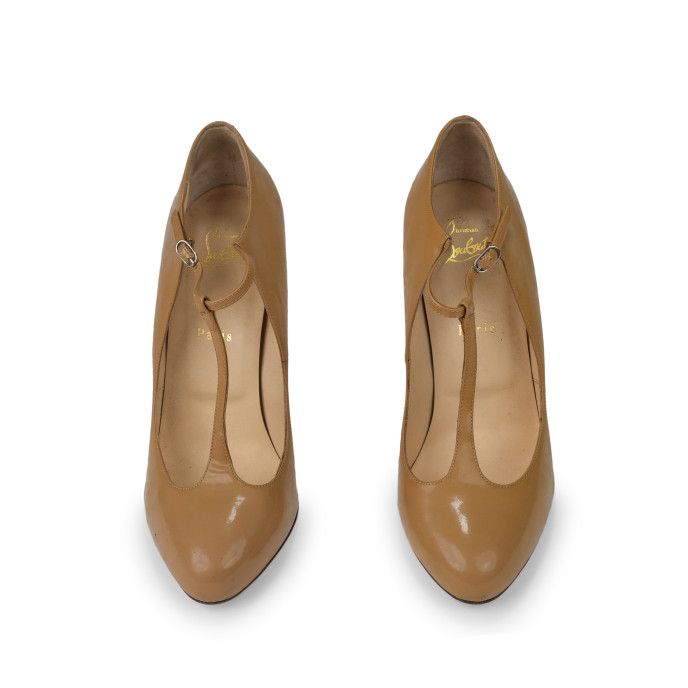 Christian Louboutin Beige Patent Leather Tpoppins Pumps 