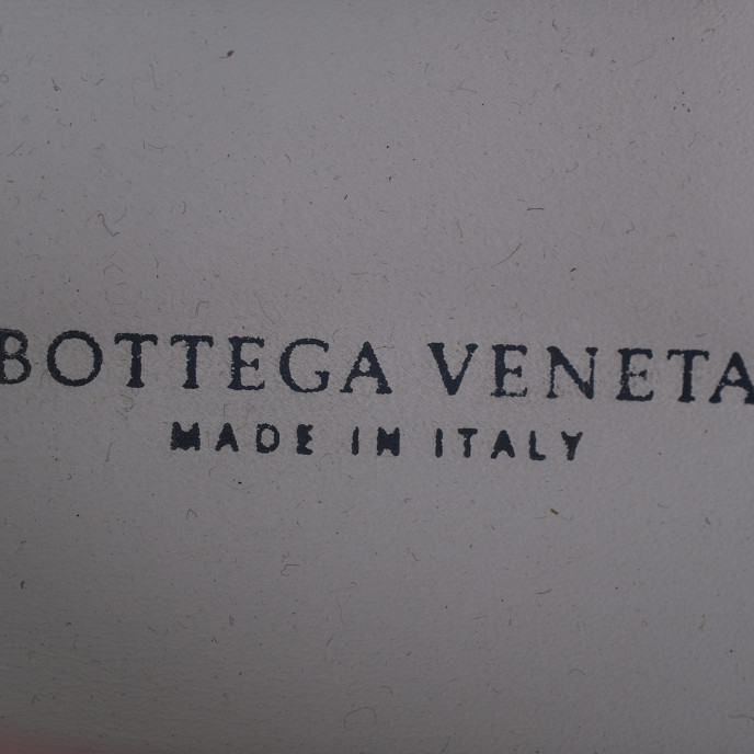 Bottega Veneta Beige Women's Intrecciato Leather Lace Up Sneakers