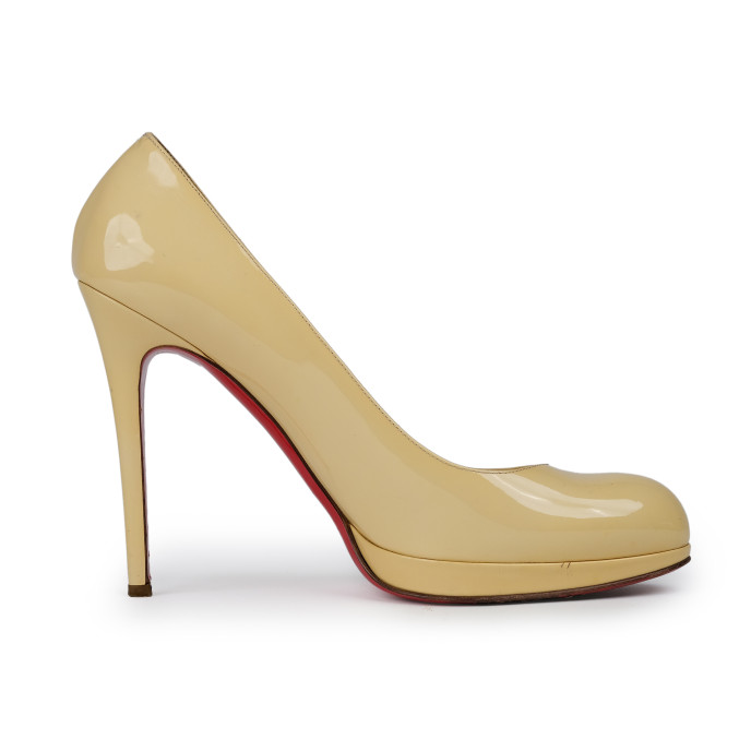 Christian Louboutin Cream Patent Leather Simple Pumps Size 41