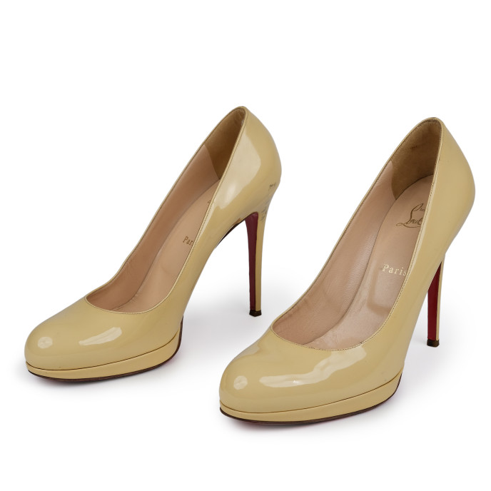 Christian Louboutin Cream Patent Leather Simple Pumps Size 41